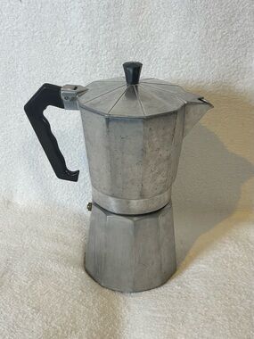 Vintage Aluminum Italian coffee maker black  Handle